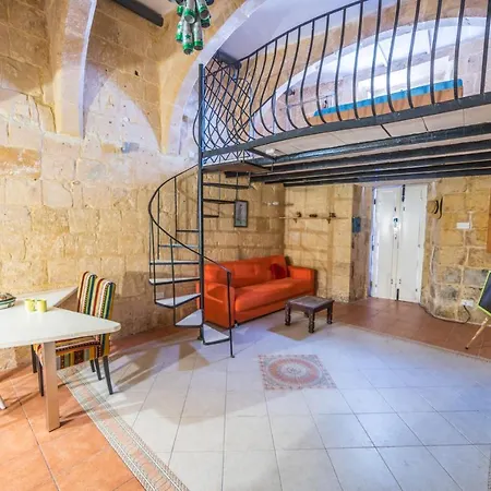 Pa- Pandora's Loft *